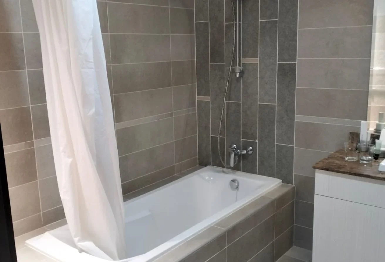 1BHK Fully Furnished | Porto Arabia Tower 21