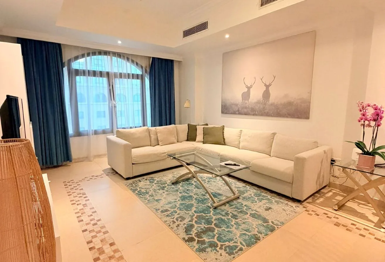 1 bhk luxury fully furnished appartment in porto