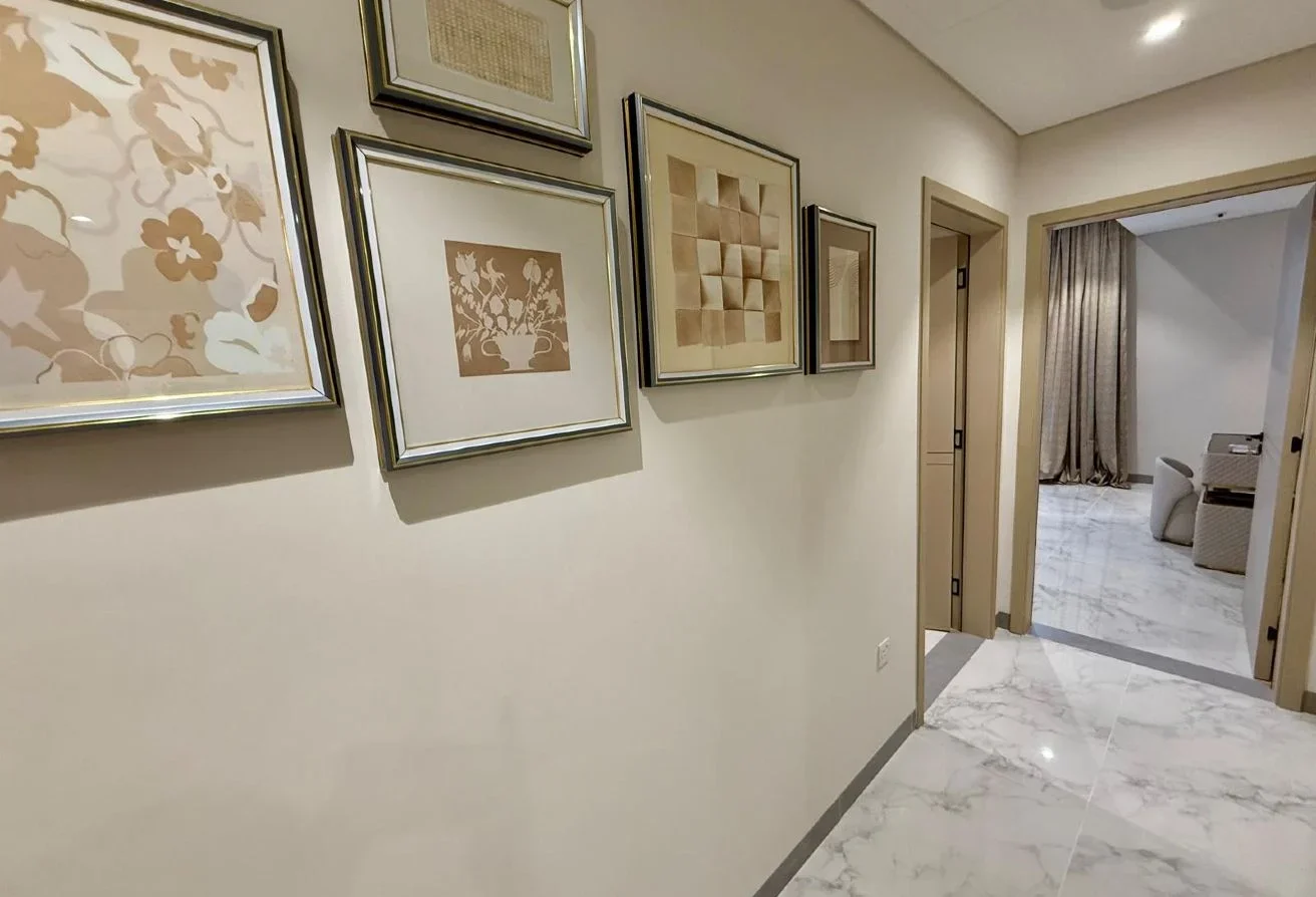SPECIOUS 1BHK APARTMENT FOR SALE IN MARINA |