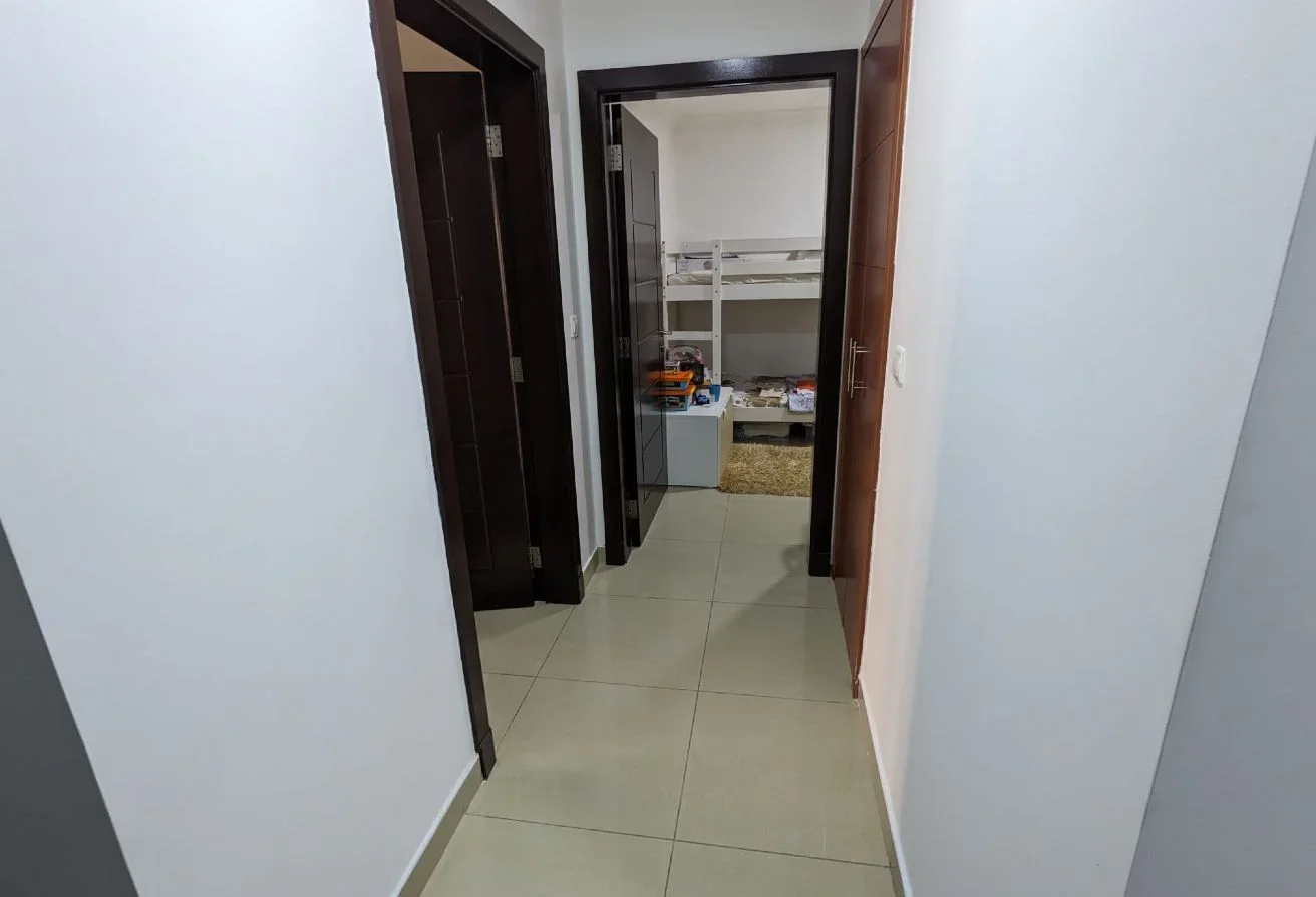 1 BHK +OFFICE PORTO NICE TOWERFOR PRICE BIG HOLL