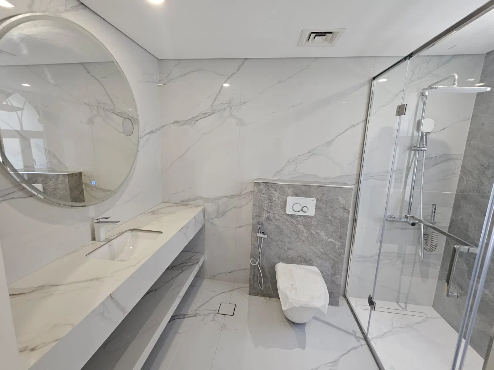 Luxury villa Beach front | brand new |