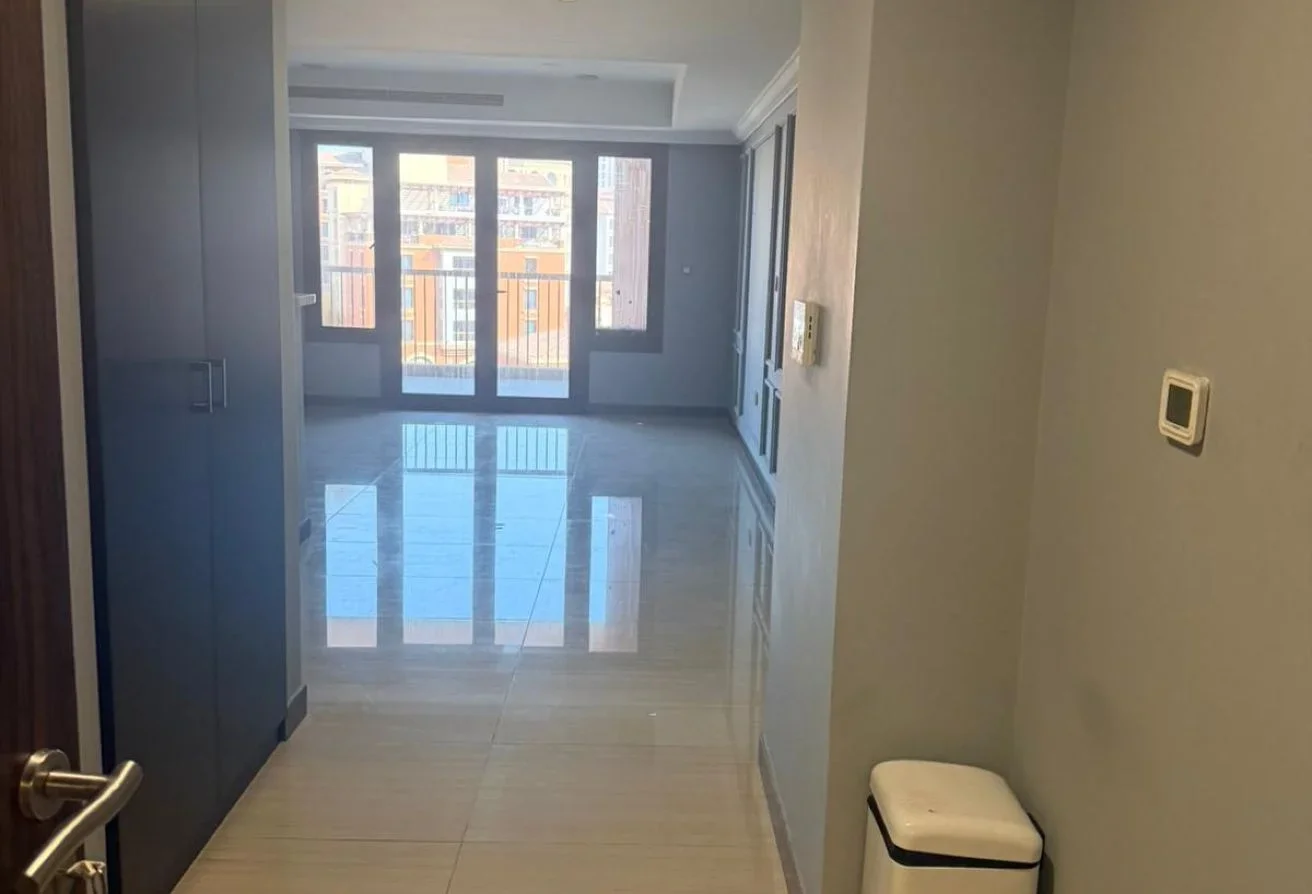2 BHK Luxuary Appartment with Balcony