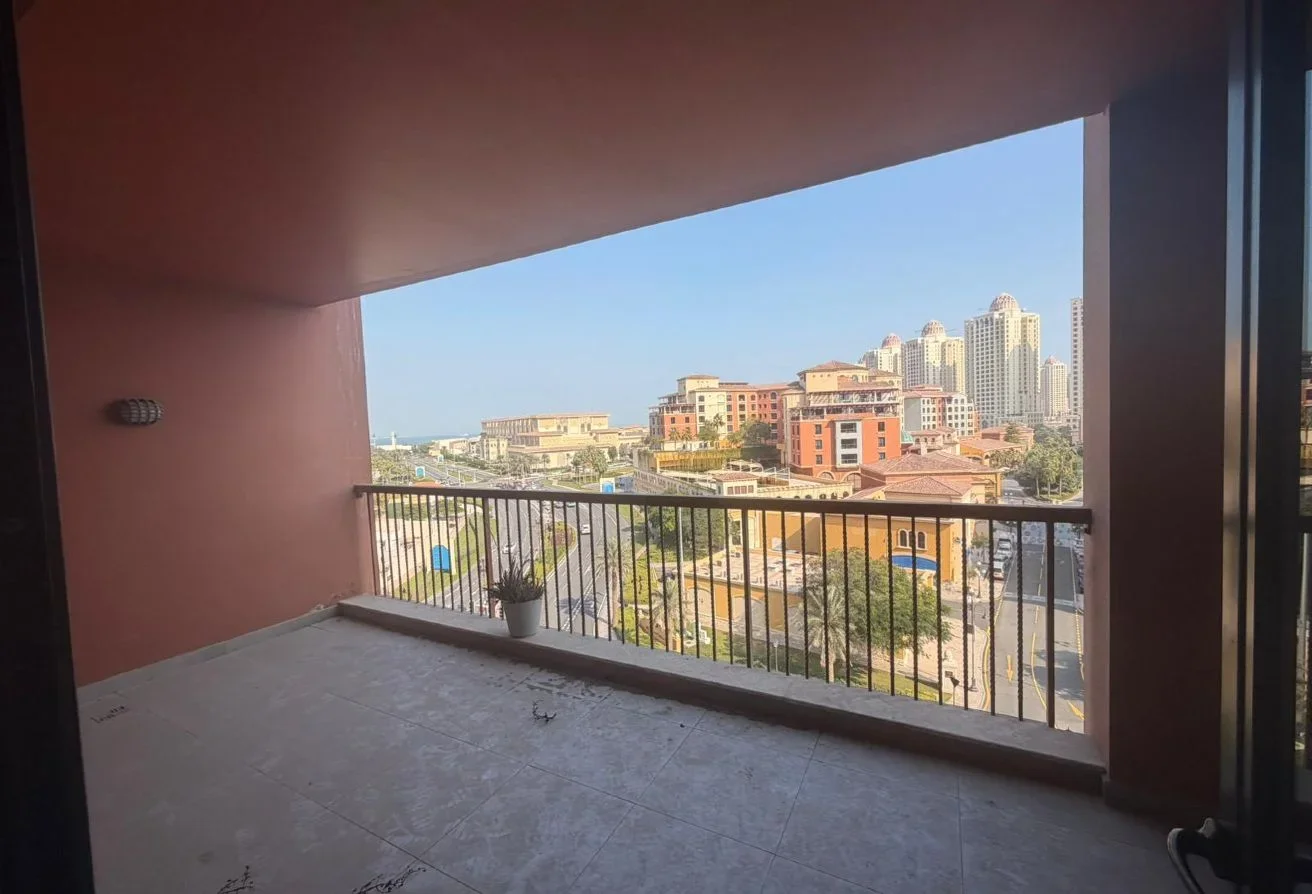 2 BHK Luxuary Appartment with Balcony