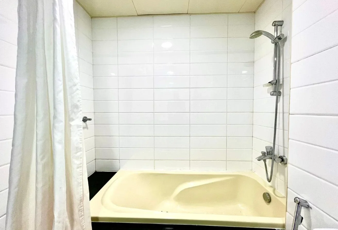 1 BHK +OFFICE |LUXURY MODERN &PREMIUM