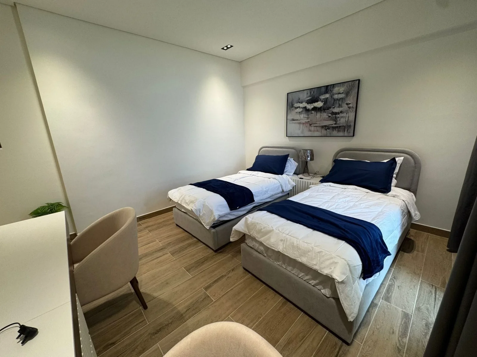 BRAND NEW 2 BEDROOM FULLY FURNISHED WITH BALCONY