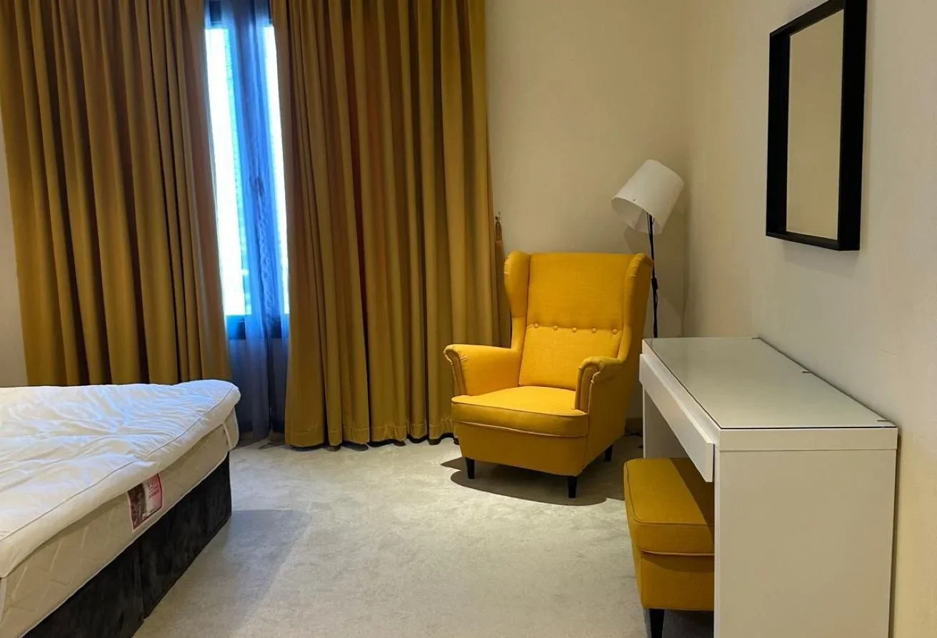 LUXURIOUS FF 1BED ROOM APARTMENT IN PEARL SEA VIEW