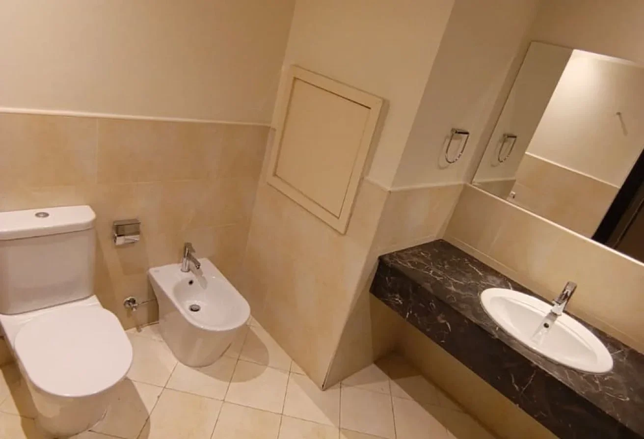 1+Office Apartment in Porto Arabia | QAR 7500