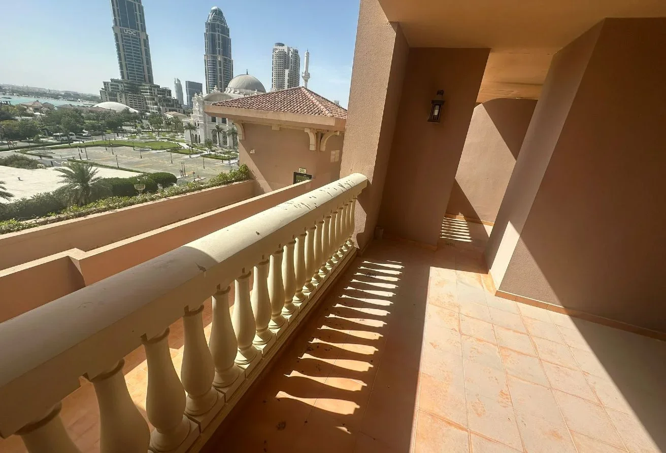 AMAZING 1 BHK IN PORTO ARABIA FOR RENT @BEST PRICE