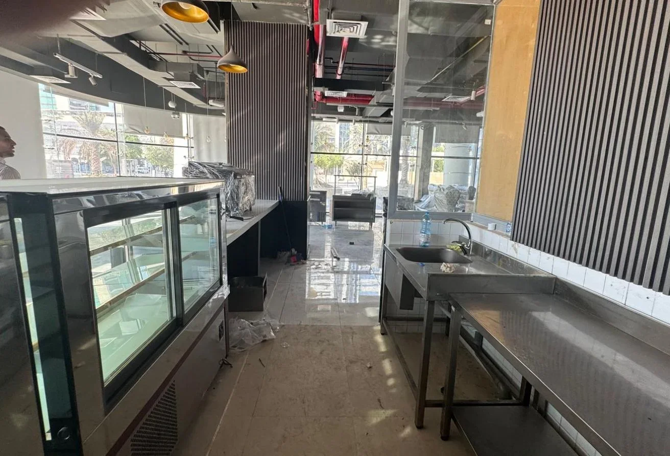 Restaurant/Shop in prime location Lusail Marina
