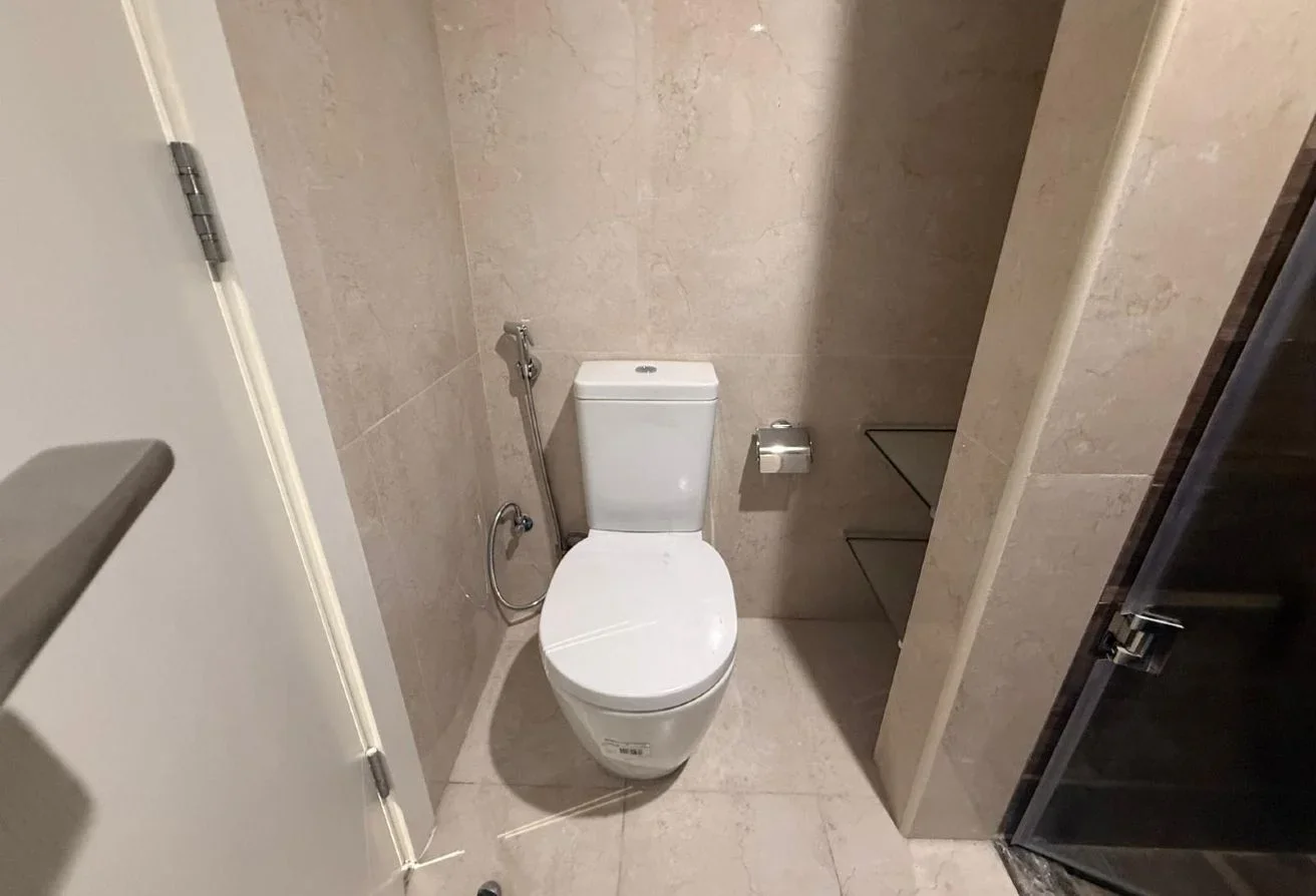 Newly Handed Over1 BHK Fully Furnished Balcony als