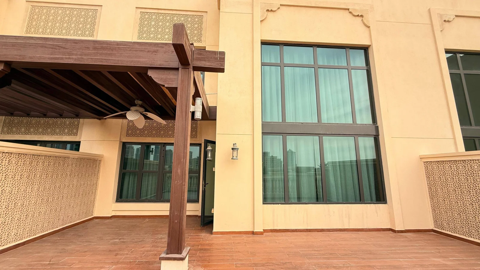 4 bhk + maidsroom townhouse