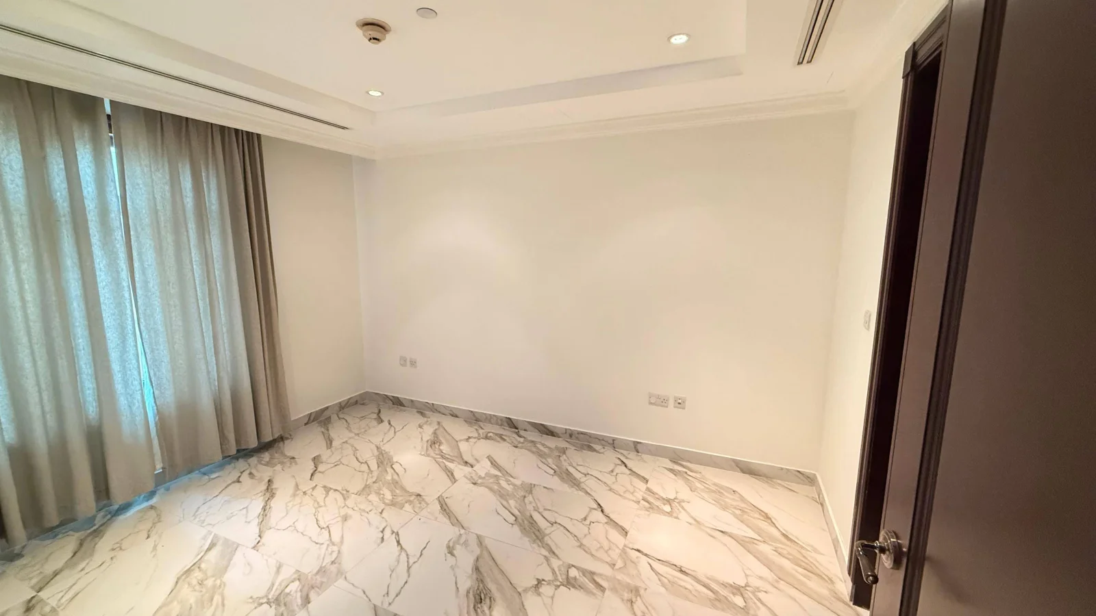 4 bhk + maidsroom townhouse
