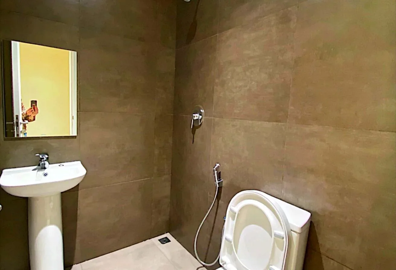 READY APARTMENT 1BR+OFFICE BRAND NEW 1DAY INCOME