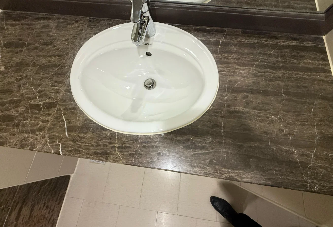 1BEDROOM Furnished apartment with balcony