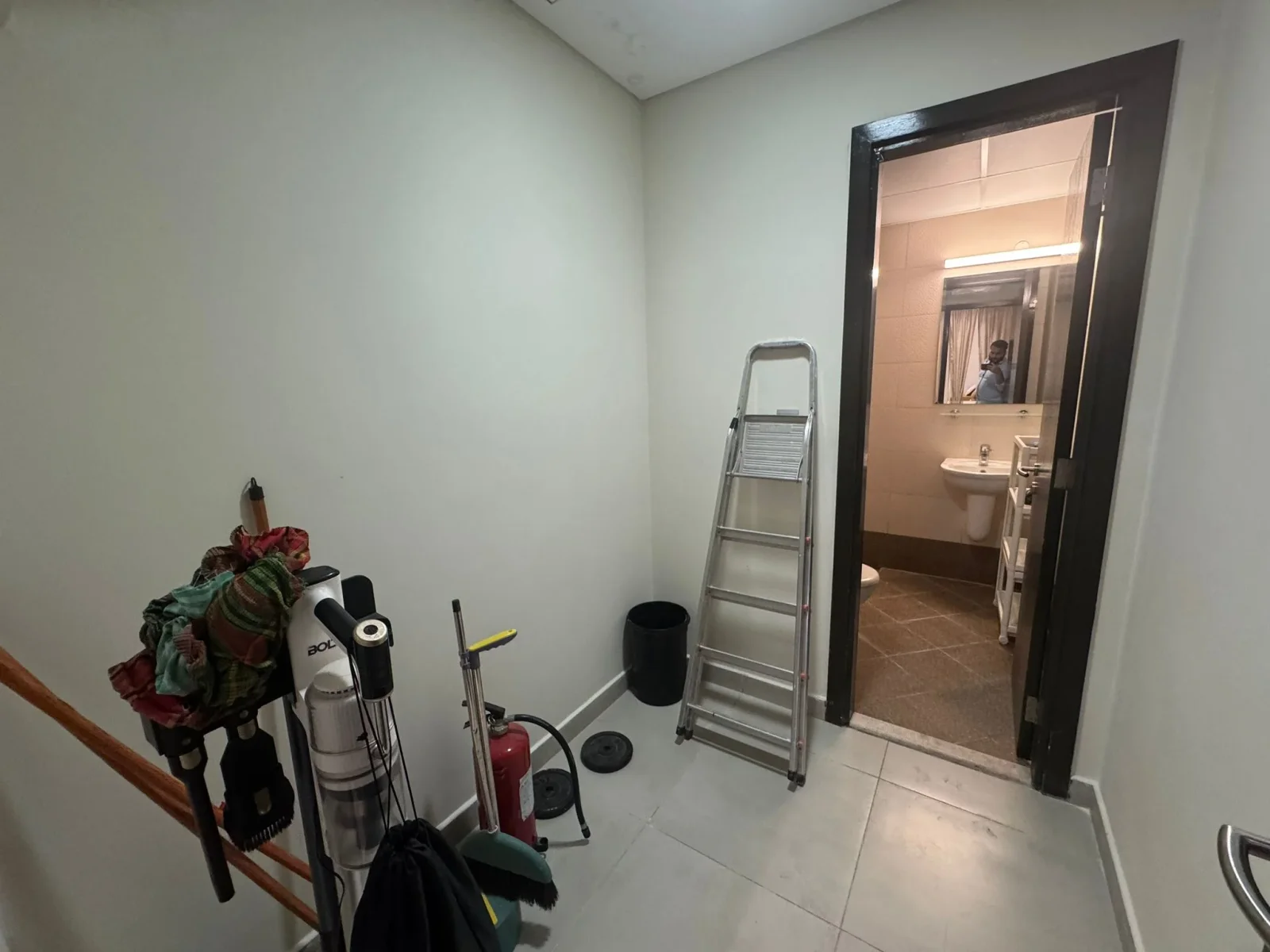 3bhk plus maid spacious appartment 9500 excluding