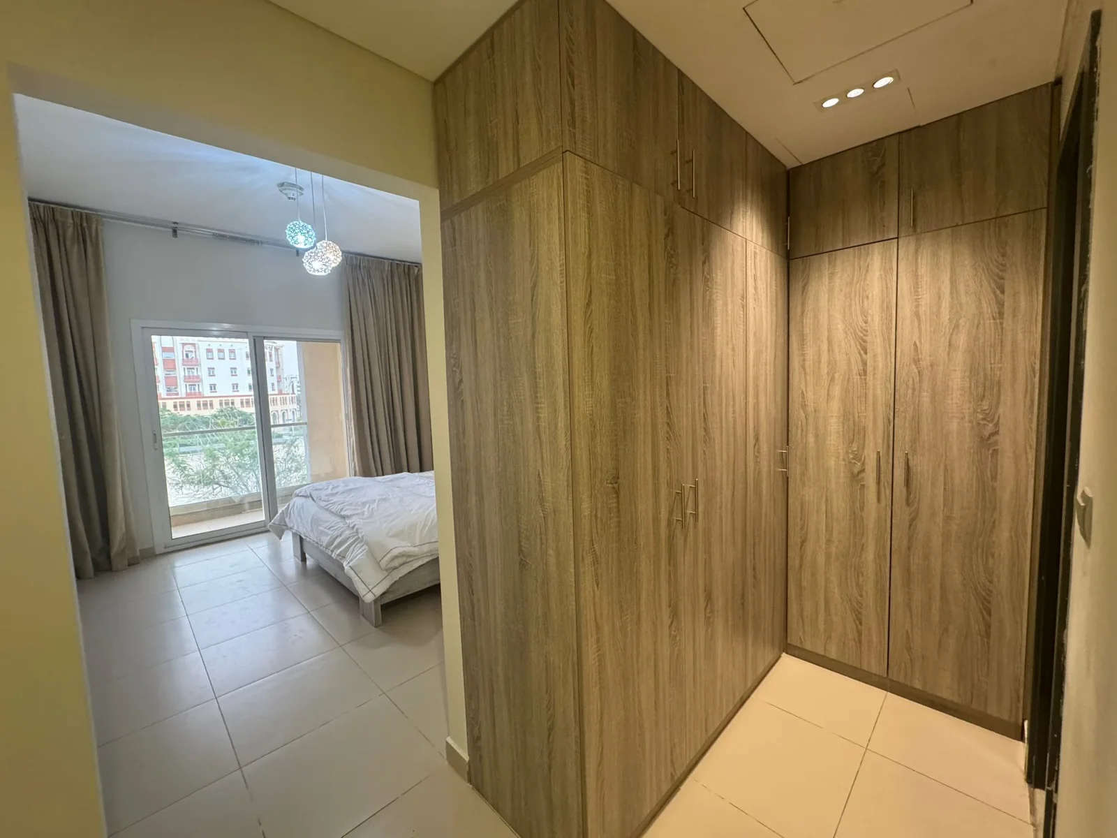 3bhk plus maid spacious appartment 9500 excluding