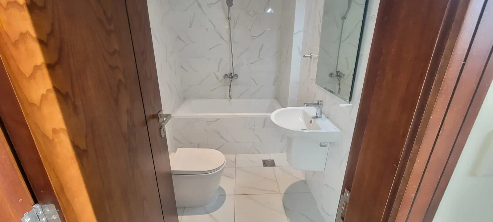 |SPECIOUS LUXURY 2BHK IN PRIME LOCATION|