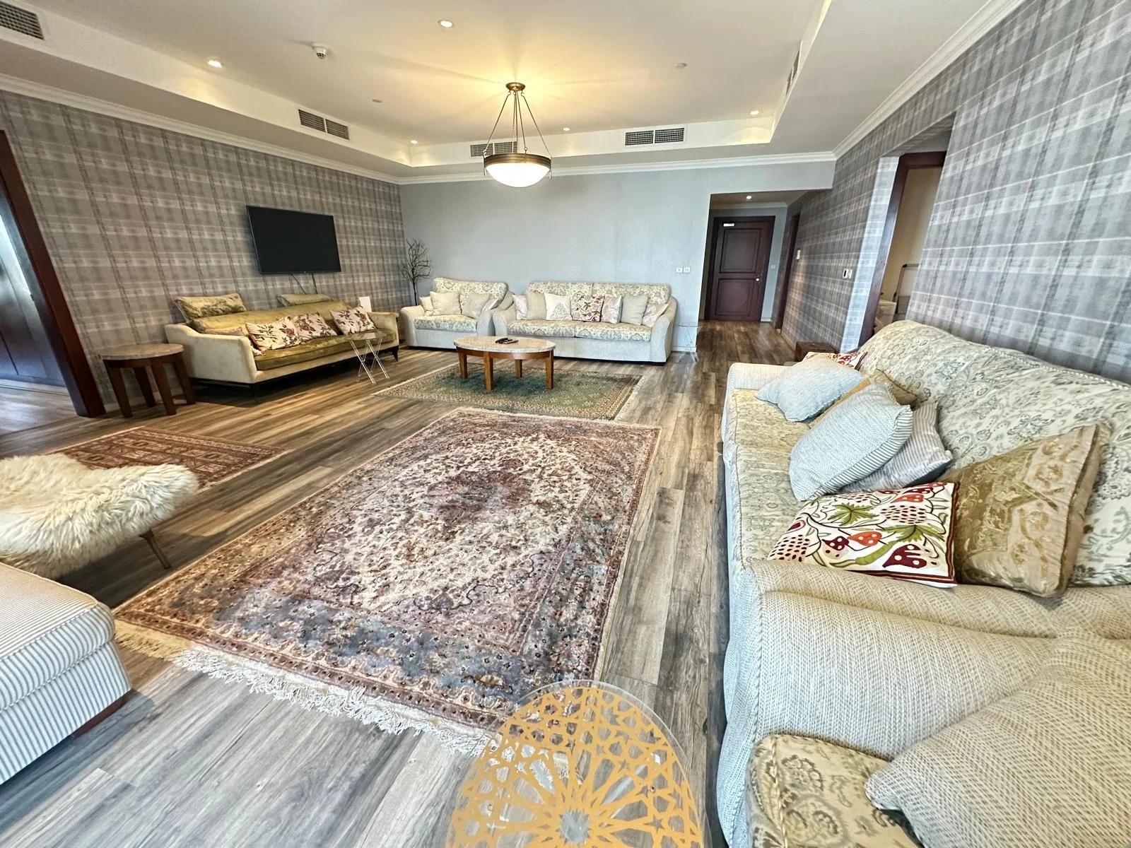 Spacious 2BHK Fully Furnished Apartment | 176 SQM