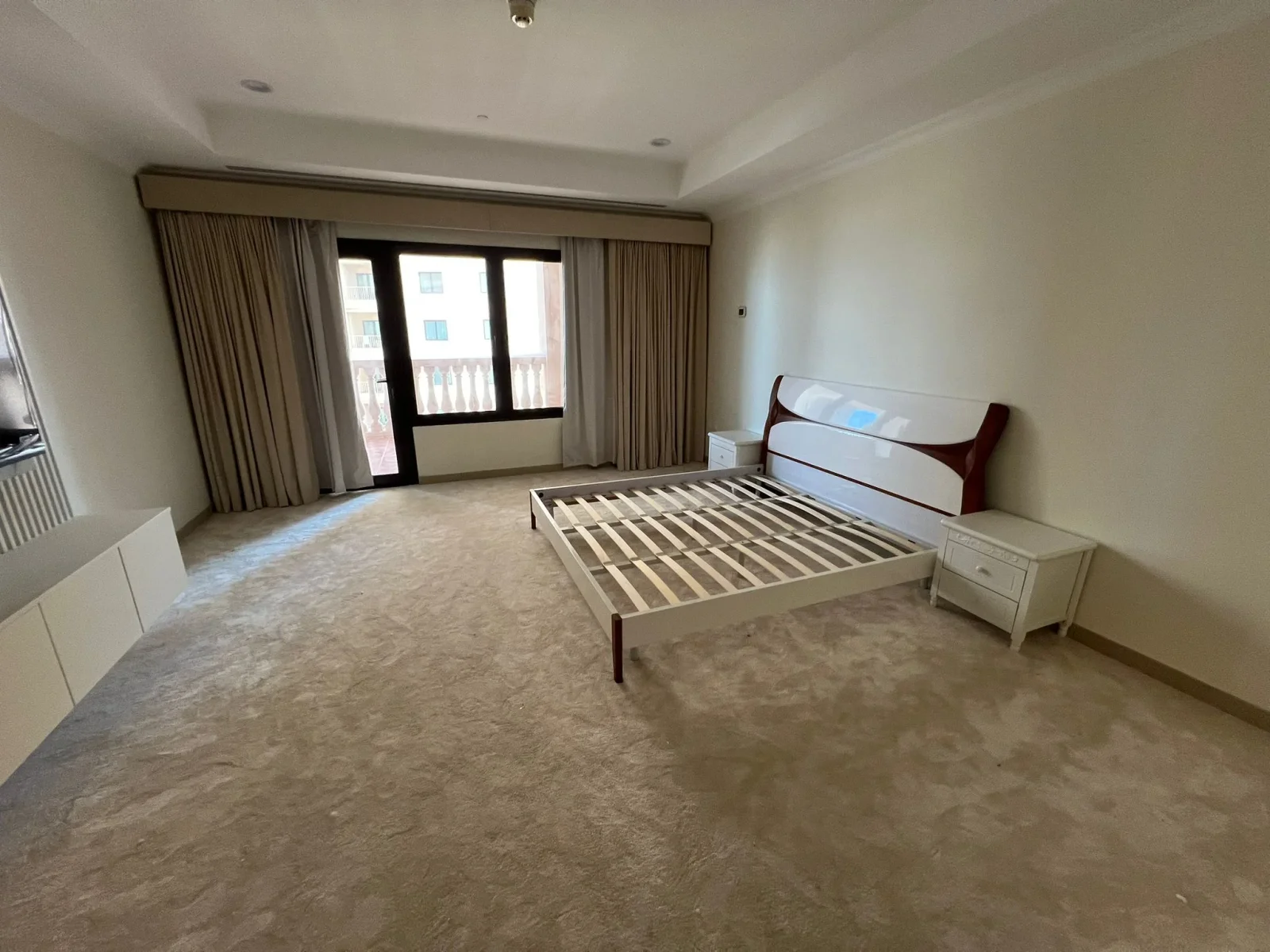 Luxury Living: Fully Furnished 2BHK for Rent