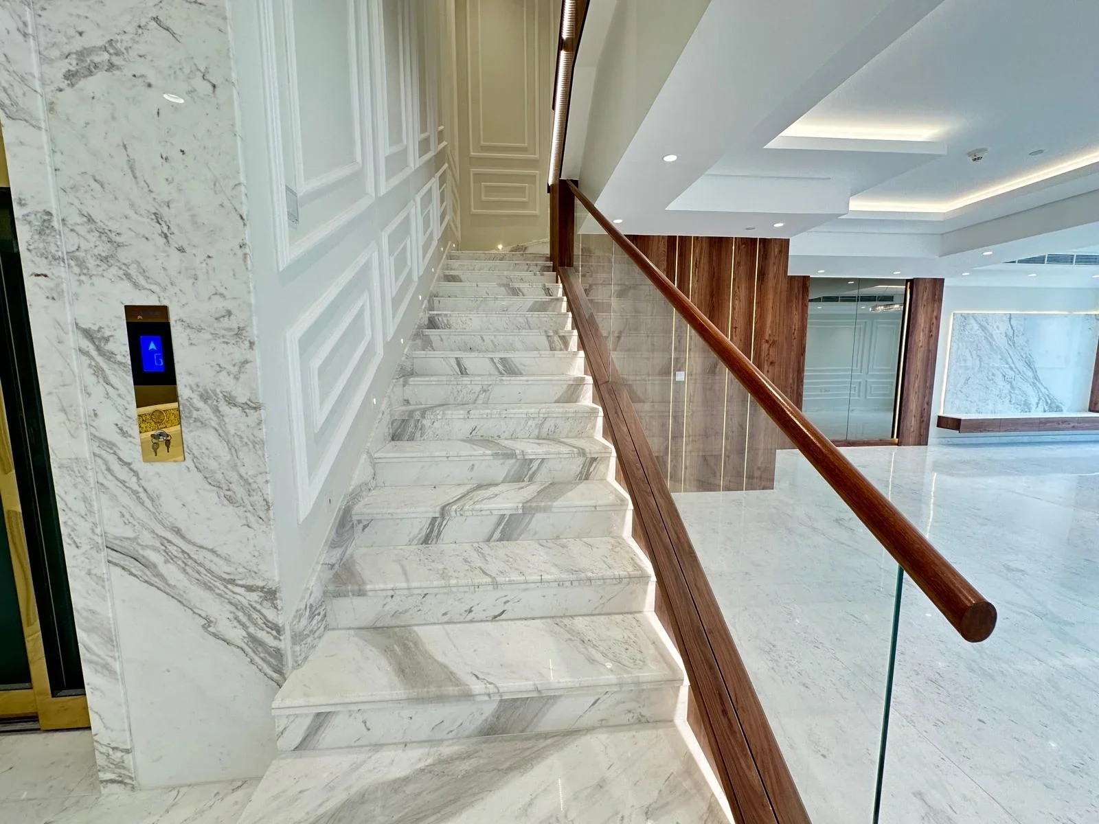Affordable penthouse in pearl with panoramic view