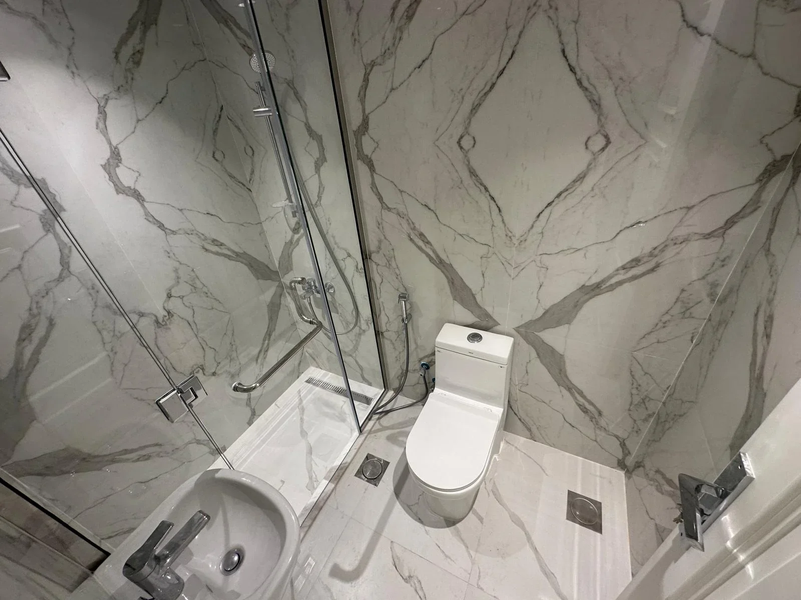 Affordable penthouse in pearl with panoramic view
