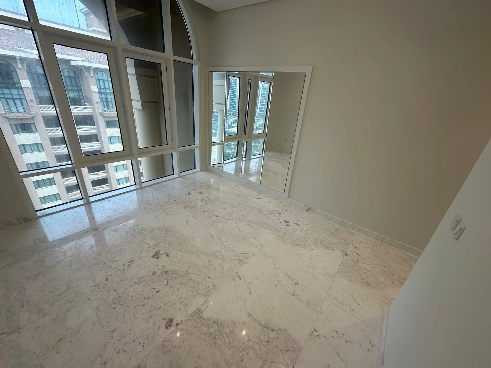 Affordable penthouse in pearl with panoramic view - view 3