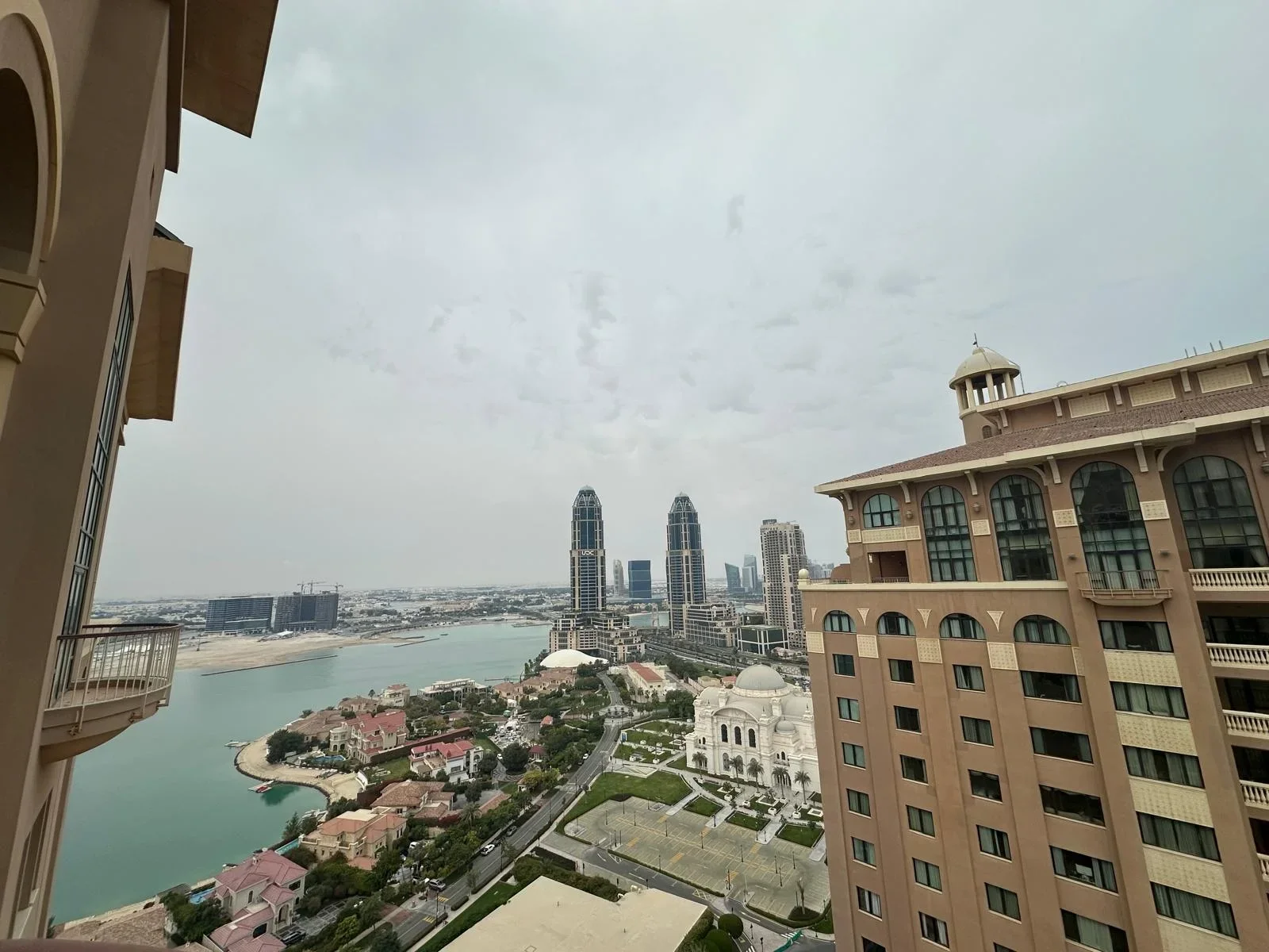 Affordable penthouse in pearl with panoramic view