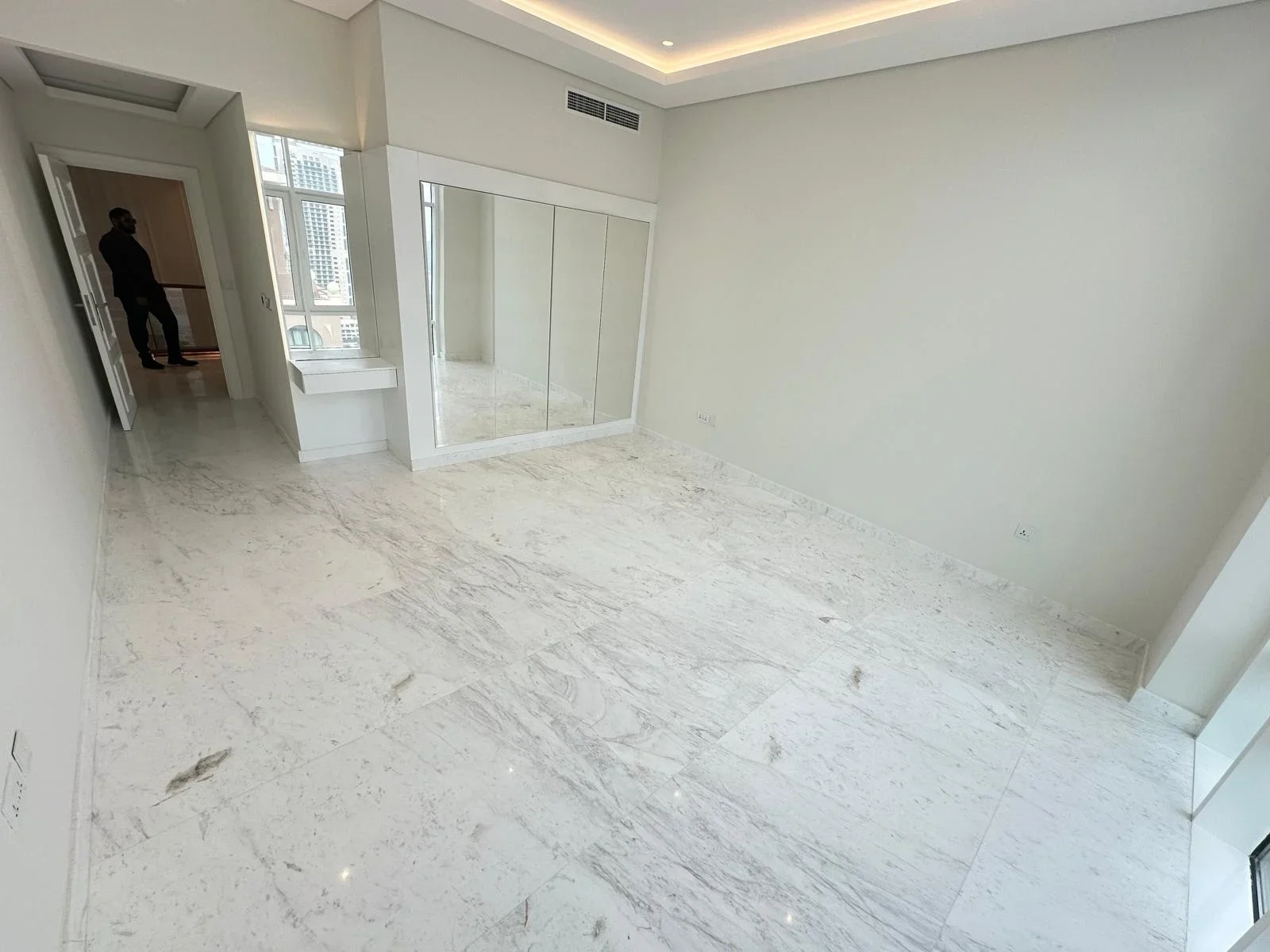 Affordable penthouse in pearl with panoramic view