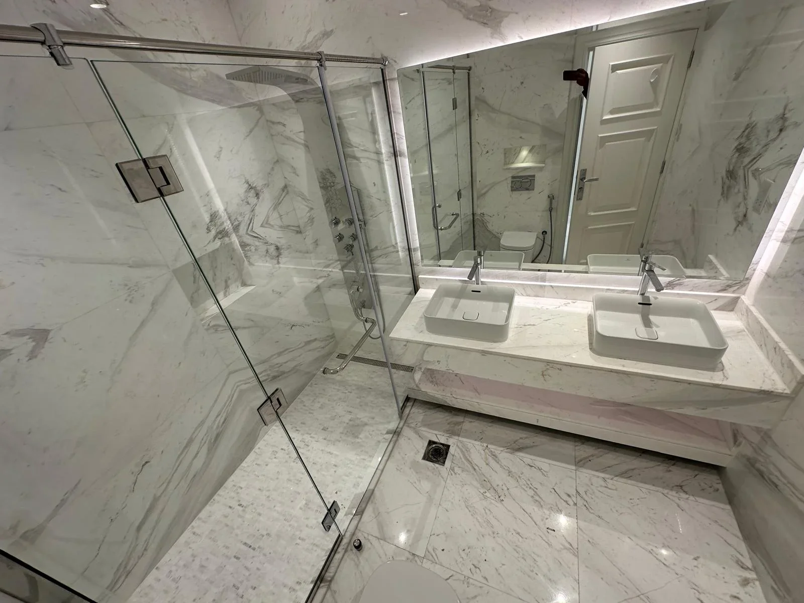 Affordable penthouse in pearl with panoramic view