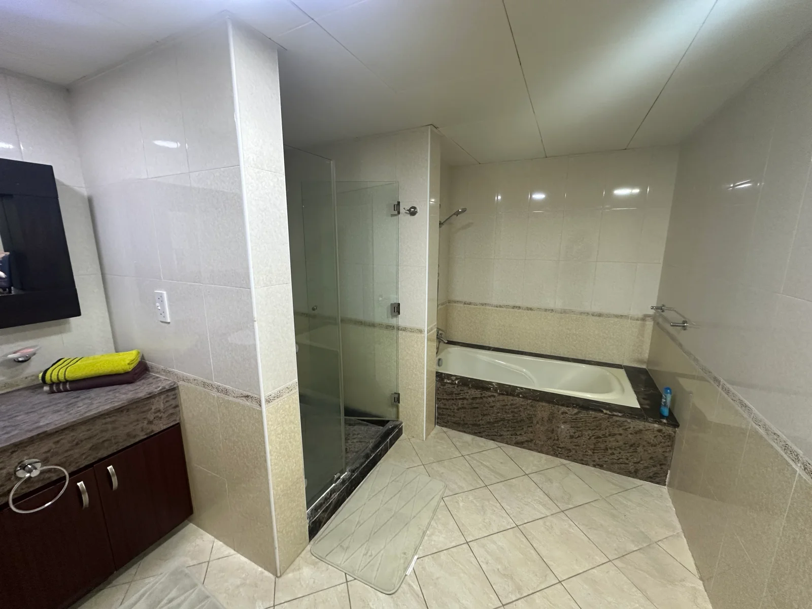 2 Bedroom Fully Furnished Side Marina View