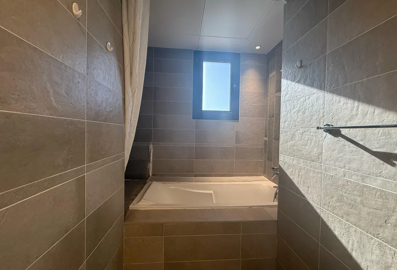 2BHK Semi furnished Apartment full marina view