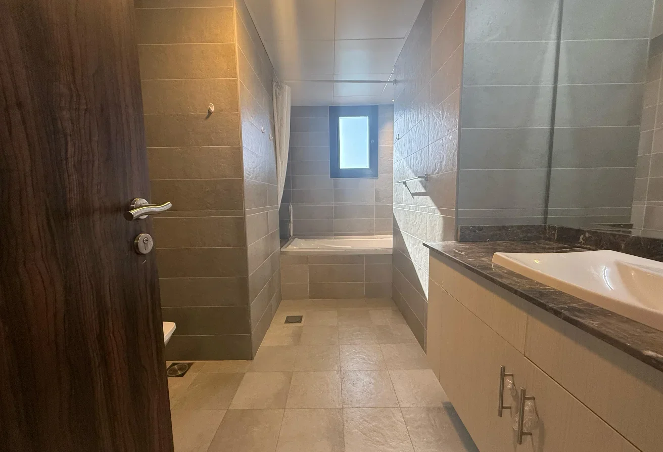 2BHK Semi furnished Apartment full marina view