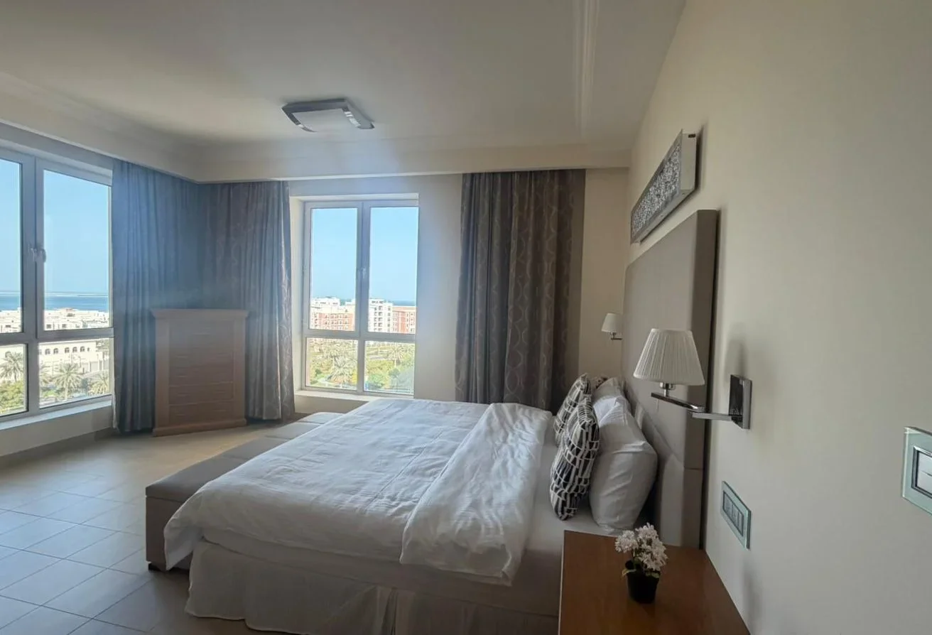 1BHK FULLY FURNISHED APARTMENT IN VIVA BAHRIYA|