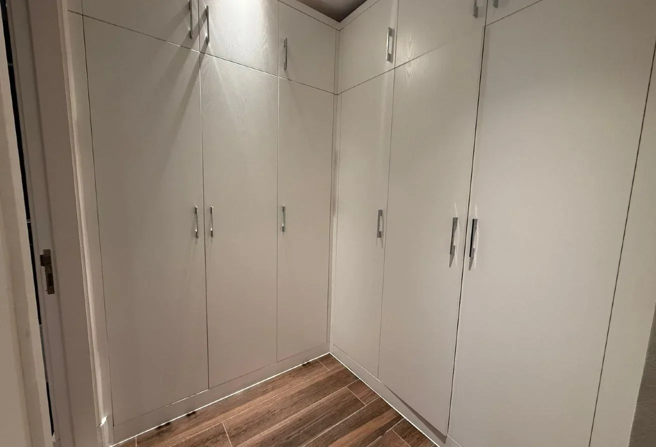 2 bhk +maids for sale fully sew view .