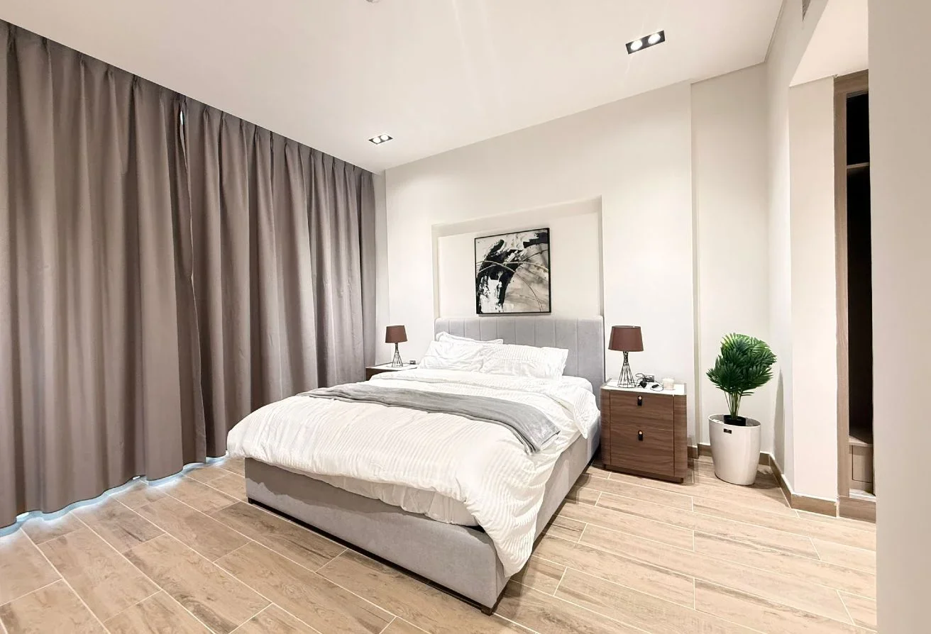 Distress Sale: Spacious 2BHK for Only 1.4M QAR