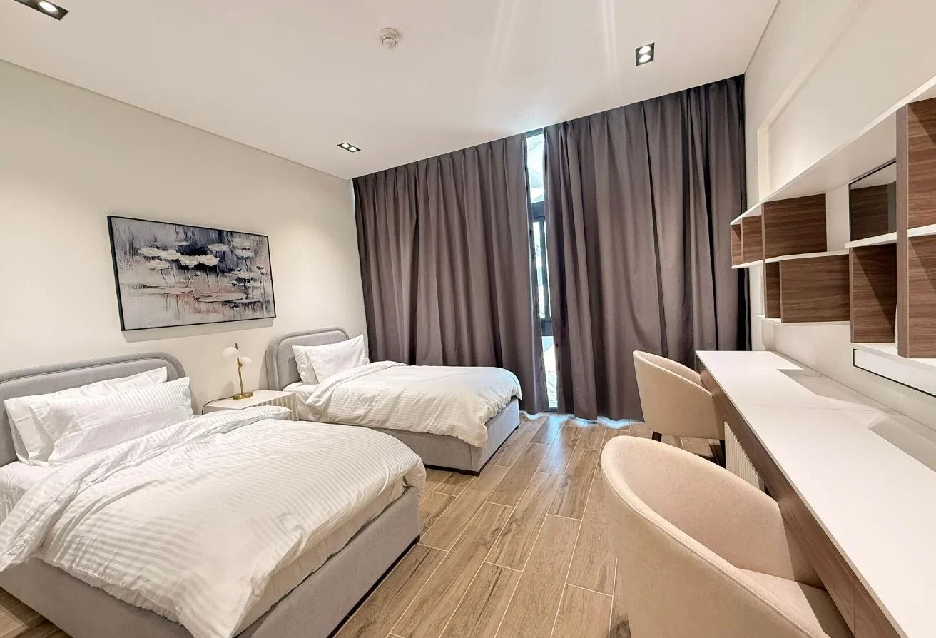 Distress Sale: Spacious 2BHK for Only 1.4M QAR