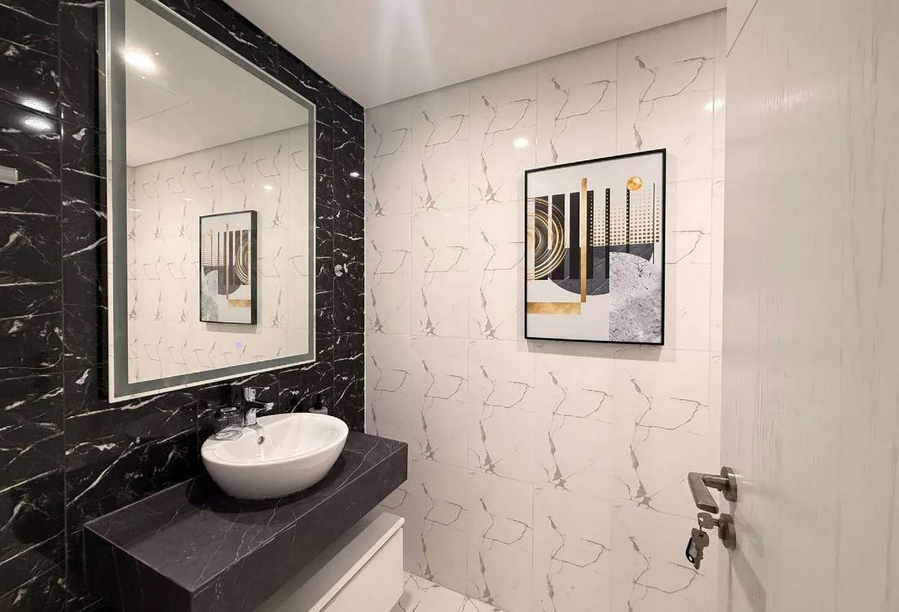 Distress Sale: Spacious 2BHK for Only 1.4M QAR