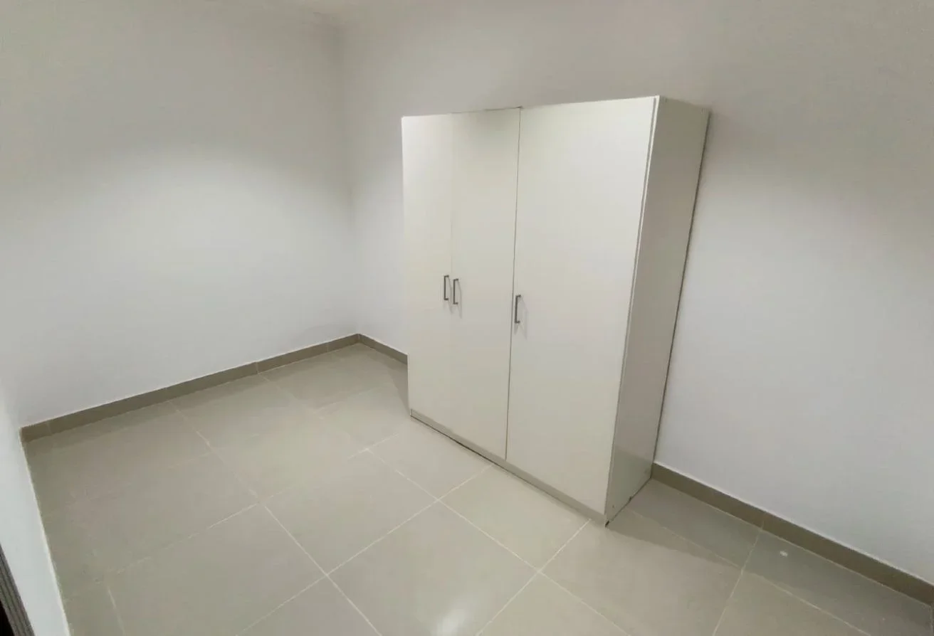 LUXURY 2 BED ROOM PLUS OFFICE WITH 2 PARKING