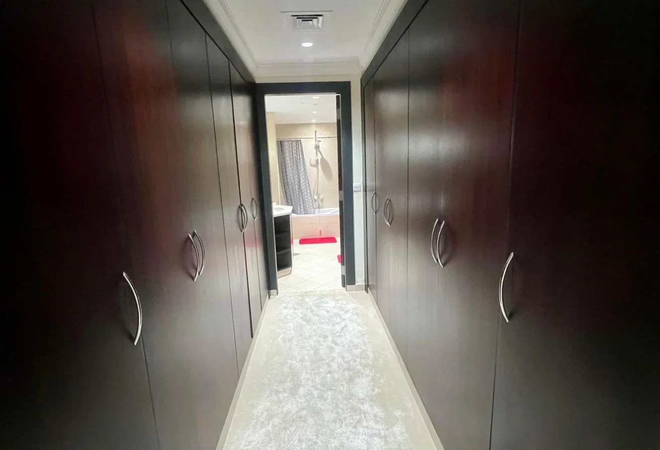 1 BHK +OFFICE FOR SALE . 2 SIDE VIEW