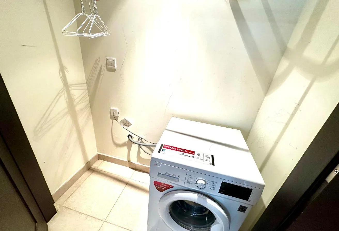 1 BHK +OFFICE FOR SALE . 2 SIDE VIEW