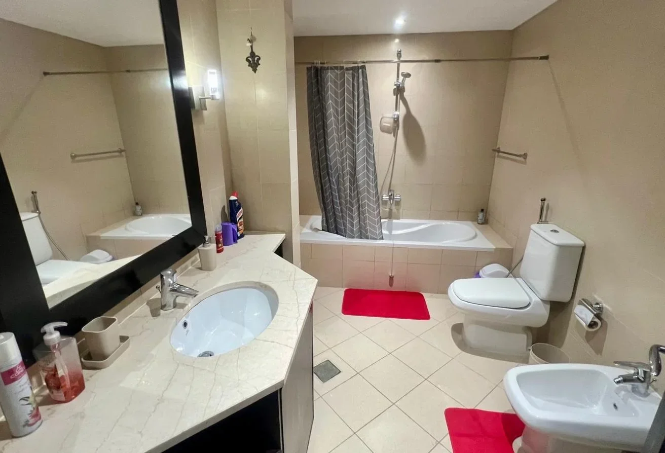 1 BHK +OFFICE FOR SALE . 2 SIDE VIEW