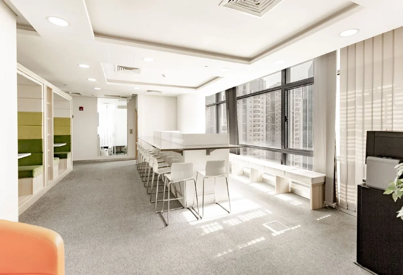 Flexible Office Spaces in a Modern Business Center