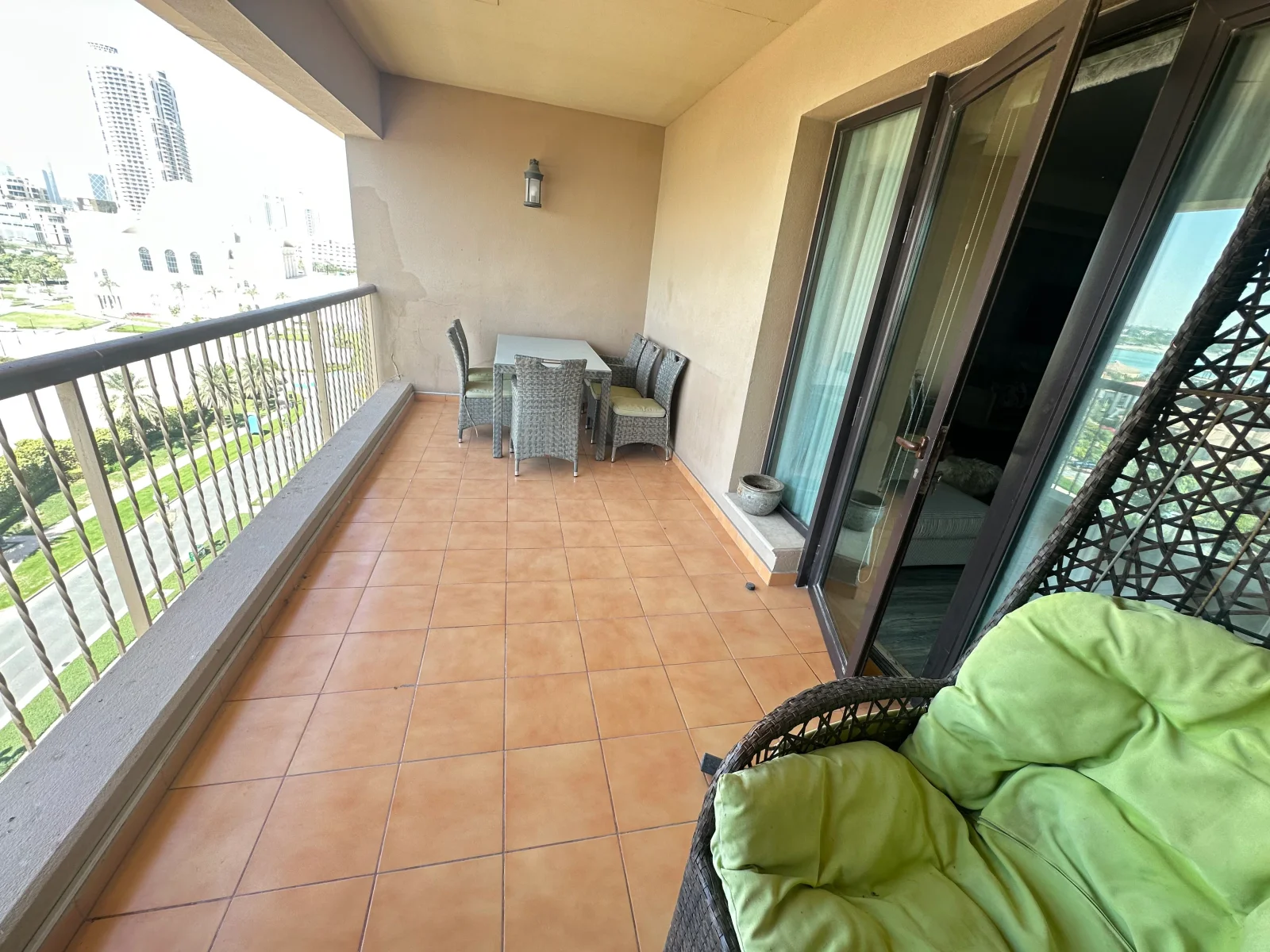 Panoramic City View 2 Bedroom Fully Furnished