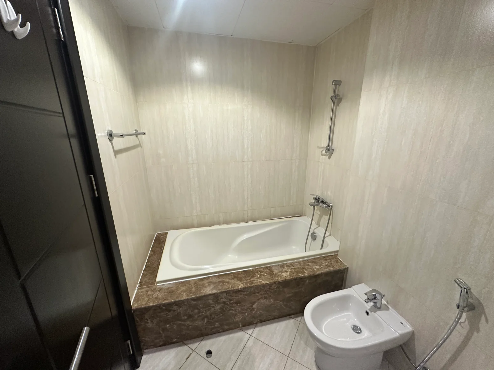 1+Office Higher Floor Panoramic City View