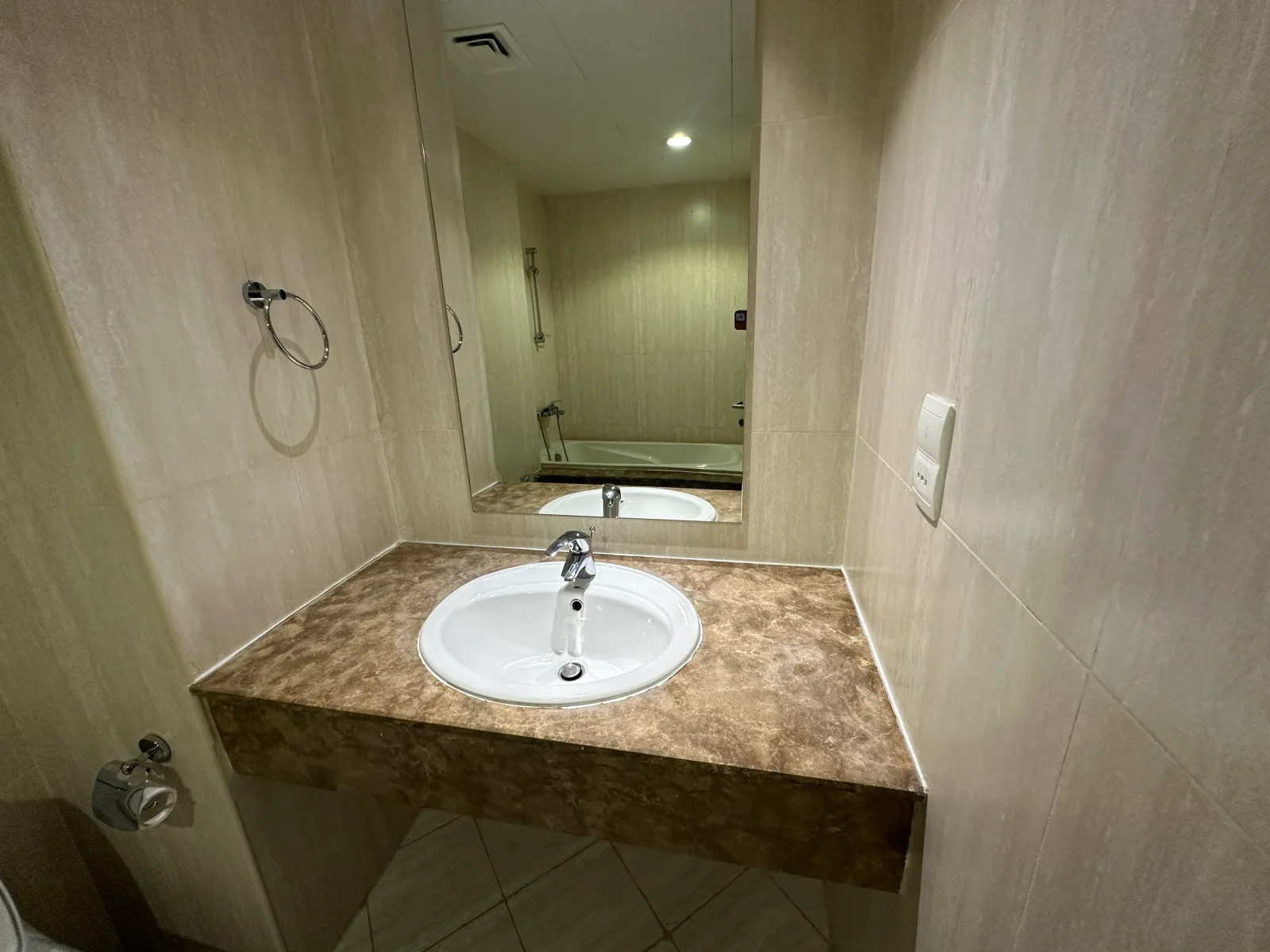 1+Office Higher Floor Panoramic City View
