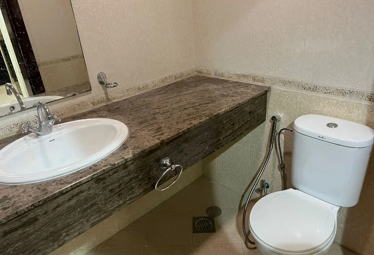"SPACIOUS 2 BHK APARTMENT AVAILABLE FOR RENT"