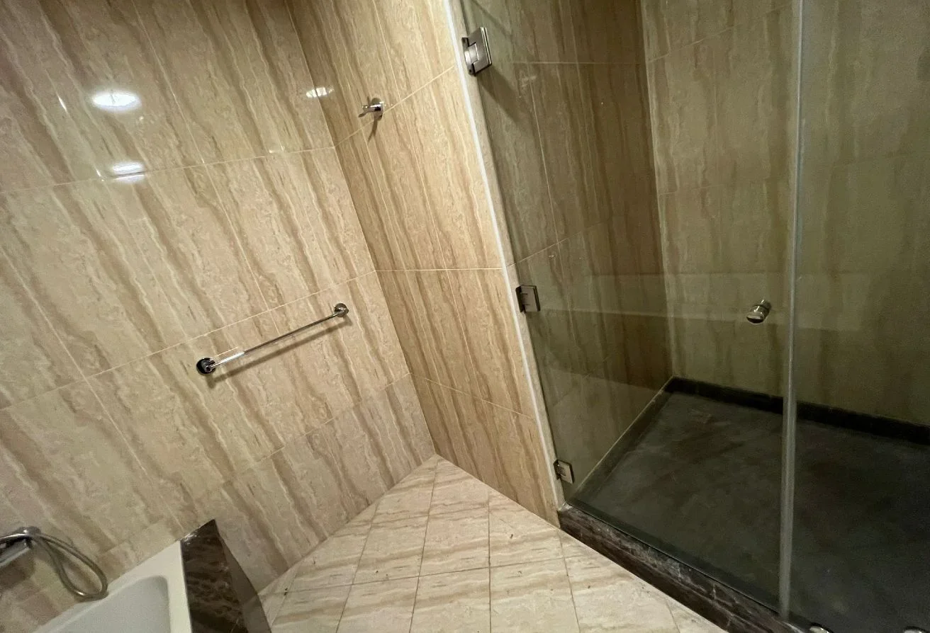 "SPACIOUS 2 BHK APARTMENT AVAILABLE FOR RENT"