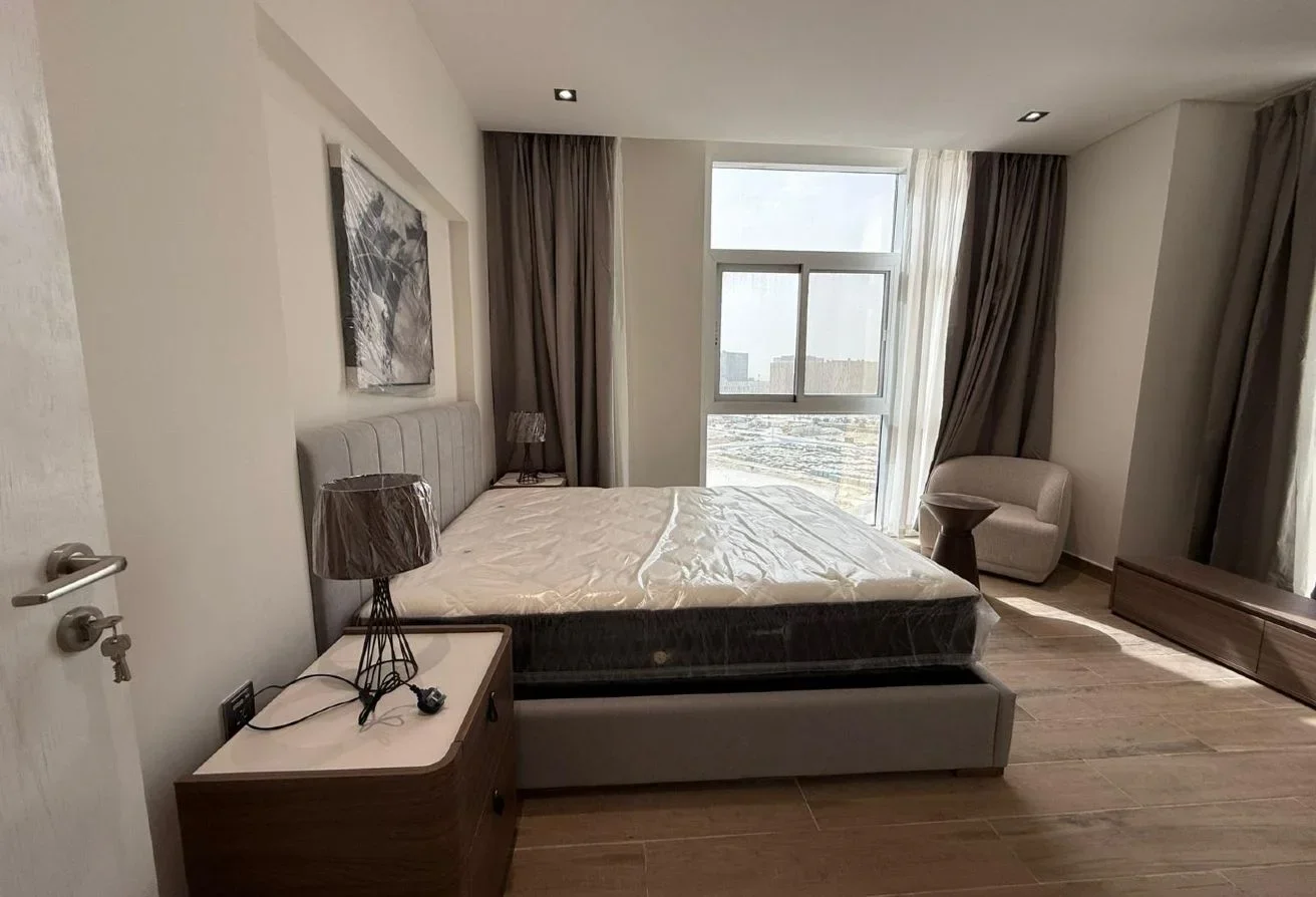 BRAND NEW 1 BHK FULLY FURNISHED IN YASMEEN CITY