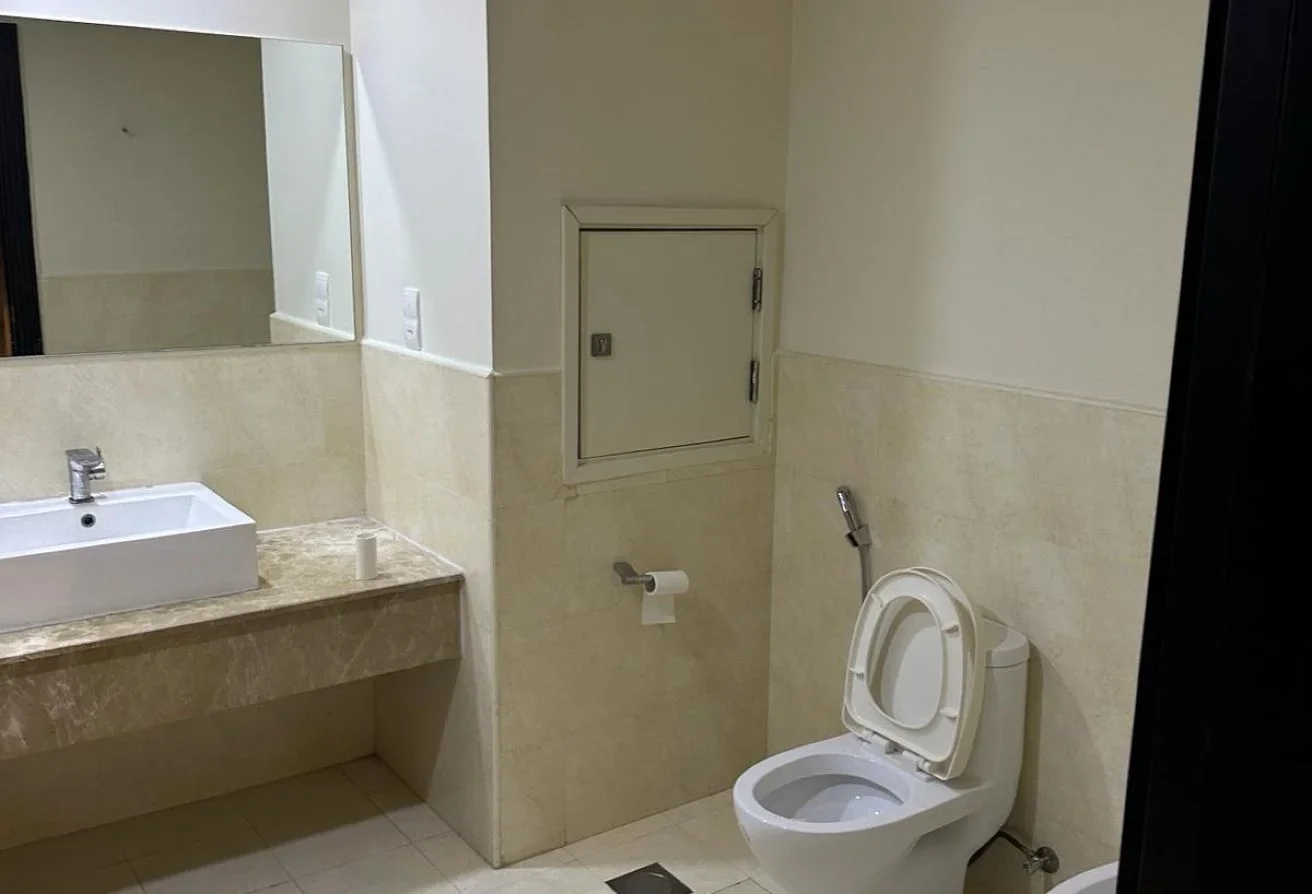 1BHK IN PORTO ARABIA LUXURY BIG LAYOUT EXCLUDING.