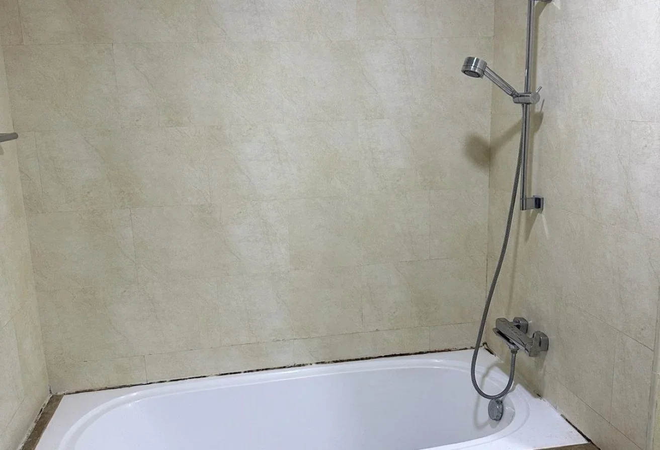 1BHK IN PORTO ARABIA LUXURY BIG LAYOUT EXCLUDING.